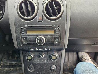Nissan Qashqai 1.5 DCi ČR digi klima - 12