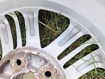 Alu kola Hyundai R16 5x114.3 ET 36 originál - 12