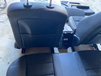 Mercedes GLK alcantara sedačky interiér - 12