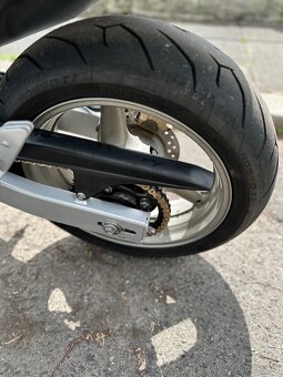 Pronájem motorky Honda Hornet 600 - 12