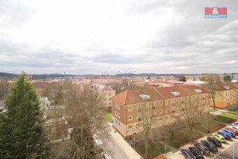 Pronájem bytu 3+1, 70 m², Ostrov, ul. Májová - 12