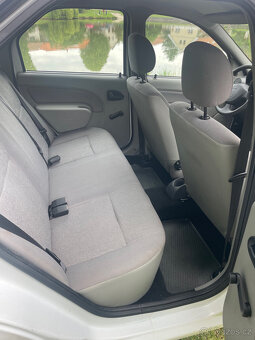Dacia Logan 1,4 MPI - 12