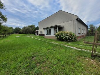 PRODÁM 2x bytová jednotka, 1x garáž + stavební pozemek - 12