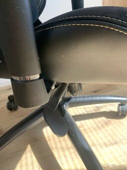 PC KŘESLO Noble chair - 12