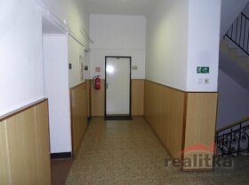 Pronájem nebytových prostor – kanceláře 220 m2, ul. Husova,  - 12