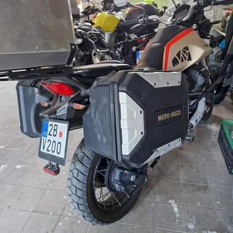 Moto guzzi v85tt travel - 12