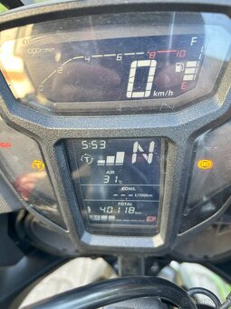 HONDA CRF 1000 L Africa Twin - 12