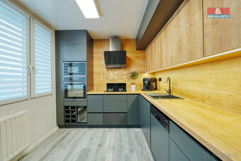 Prodej bytu 3+1, 66 m², Rokycany, ul. Pražská - 12