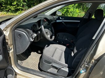 Škoda Octavia 1,6 MPi 75kW, r.v. 2005, ČR-1.majitel - 12