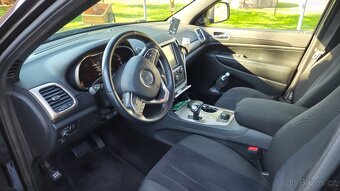 Jeep Grand Cheeroke - 12