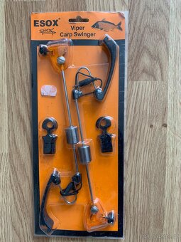 Kaprové pruty značky SPRO a CORMORAN s navijákem + swinger - 12