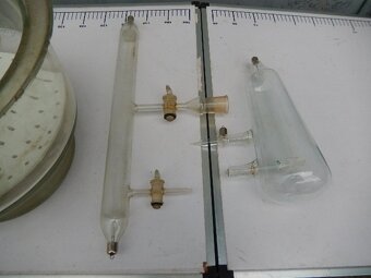 Sklo laboratorní, chemické, konvolut, větší množství - 12