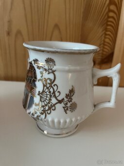 Sběratelský starý hrnek mušlák Prodaná nevěsta - 12