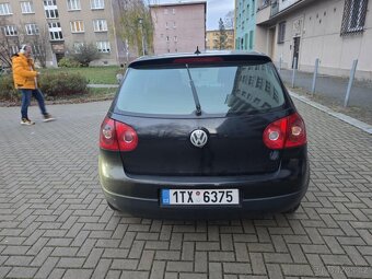 Volkswagen Golf 5 1.9 TDI-77Kw - 12