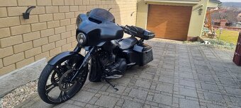 Harley Davidson-Street Glide - 12