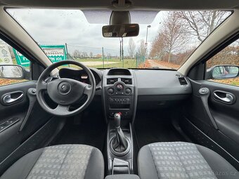 Renault Megane Authentiq 1.6 - 12