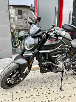 Monster  Plus 937 - 12