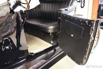 1920 Chevrolet 490 Roadster - 12
