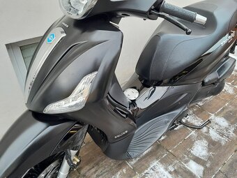 Piaggio Beverly 300i ABS, ASR, 2017, ZIMNÍ CENA - 12
