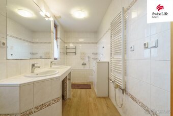 Prodej rodinného domu 370 m2 Borská, Dalovice - 12