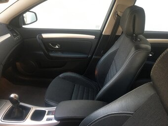 RENAULT LAGUNA III  2.0dCi 110kW TOP STAV 146tis.km - DPH - 12