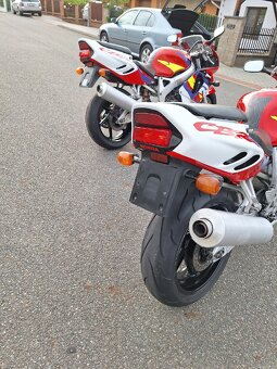 Honda cbr 900rr - 12