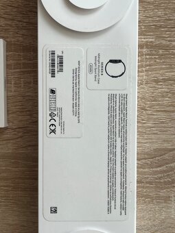 APPLE WATCH S8 45mm černé- TOP STAV - 12