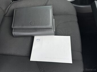 Volvo V40 2.0 i 90KW 1 Majitel manual 6ti-kvalt - 12
