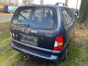 Hyundai trajet - 12