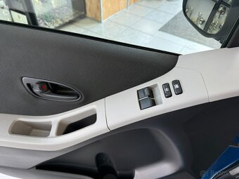 Toyota Yaris, VVT-i 1.3 87k 1.majitel REZERVACE - 12