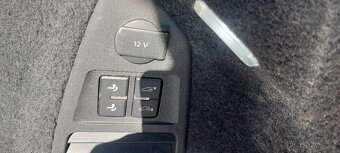 Prodám VW TOUAREG  4,0 TDI V8, 1.majitel, 310 KW - 12