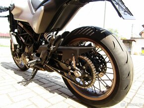 Husqvarna Vitpilen 401 rok výr.2022 - 12