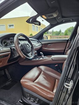 BMW 550i GT, V8 M-POWER, originál M - na splátky pro všechny - 12