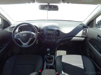 Hyundai i30 1.4i,80kW,NovéČR,s.kniha,klima,STK:09/2027 - 12