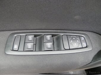 Renault Megane 1.3TCe, Klima, Tažné, 1.maj. ČR - 12