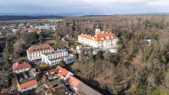 Pozemek pro stavbu RD s lesem-Loučeň 2537m2, 6 200 000,- - 12