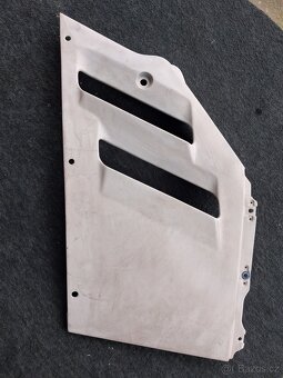 SUZUKI GSX-R 750 - 12