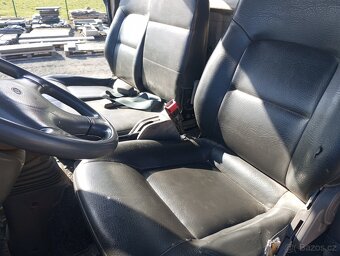 KIA 2500 - 12