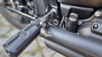 Harley davidson Street bob - 12