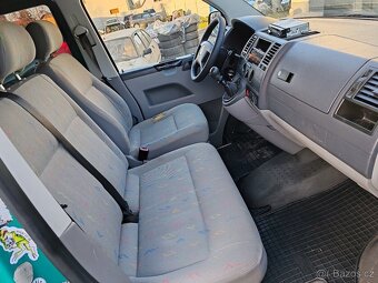 VW T5 Transporter 9 míst - 12