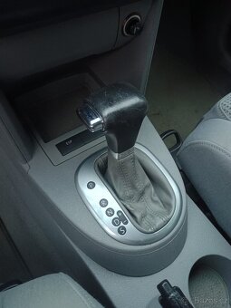 Volkswagen Touran, 1.9 TDI automat, STK do 8/2027 - 12