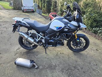 Suzuki DL1000 V-Strom - 12