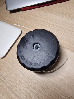 Aku křovinořez - 12