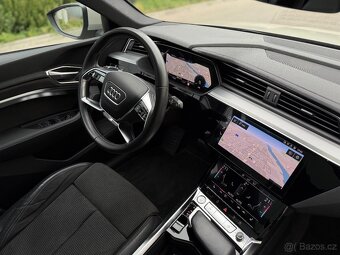 AUDI E-TRON 50 Quattro SUV S-line Black packet - 12