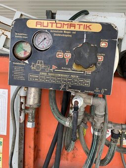Prodám nesený postřikovač za traktor 15 metrový - 12