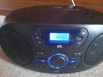 Rádio,USB,CD,AUX - 12