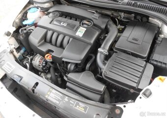 Škoda Octavia 1,6 i 75 kW DIGIKLIMA Serviska benzín - 12