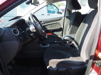 2004 Ford Focus 1.6i 16V, LPG, AC - 12