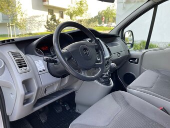OPEL VIVARO 2.0CDTI 84KW LONG BUS 9 MÍST R.V.2014 - 12