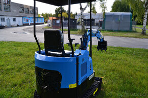 miniBagr HT 1500kg  naftový dvouválec 19koní - 12